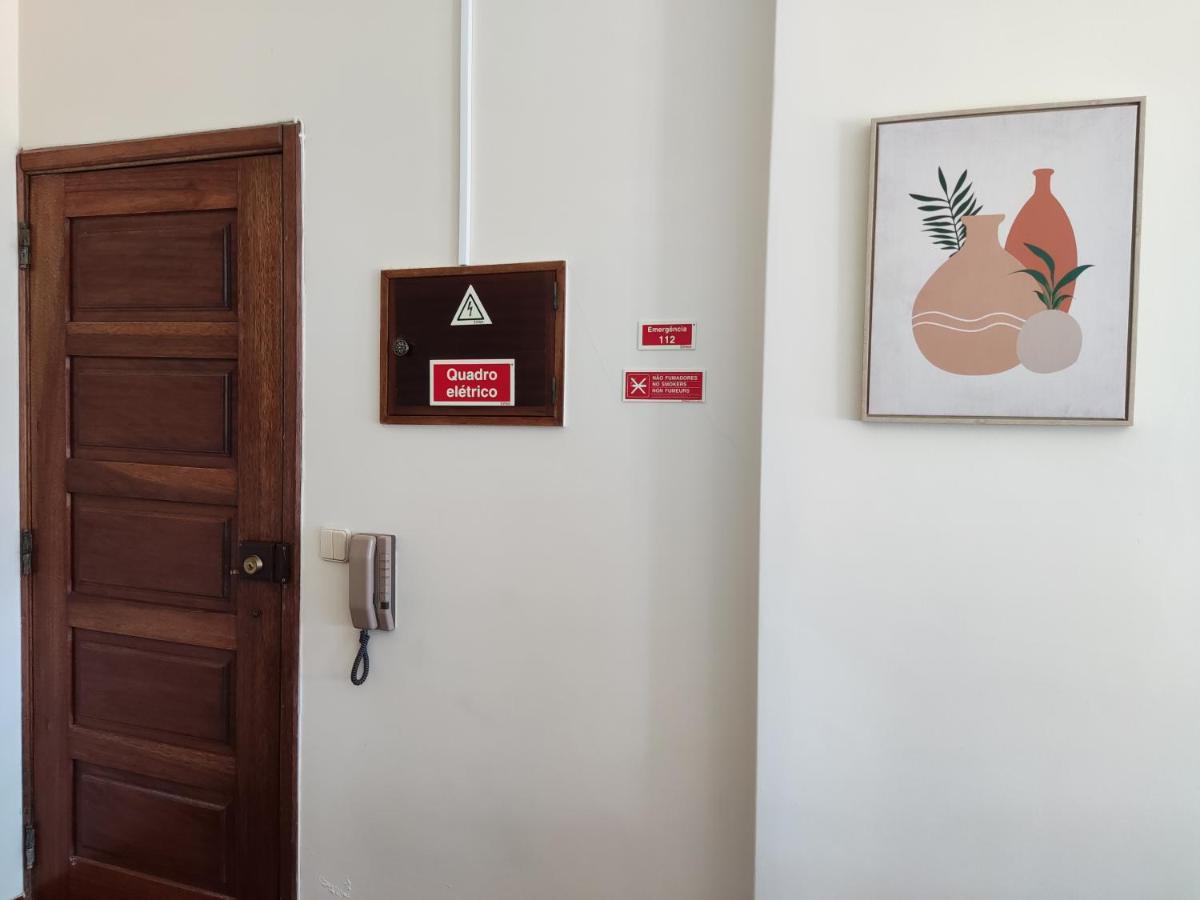Apartment By The Beach! With Large Balcony! Sao Martinho do Porto Εξωτερικό φωτογραφία